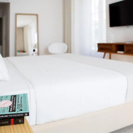 The 8 - Downtown Guest house Lisbon