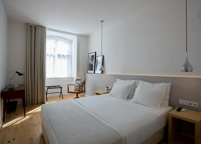 The 8 - Downtown Lisbon