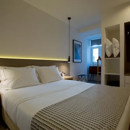 Πανσιόν The 8 - Downtown 4*