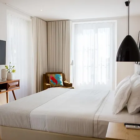 The 8 - Downtown Guest house
