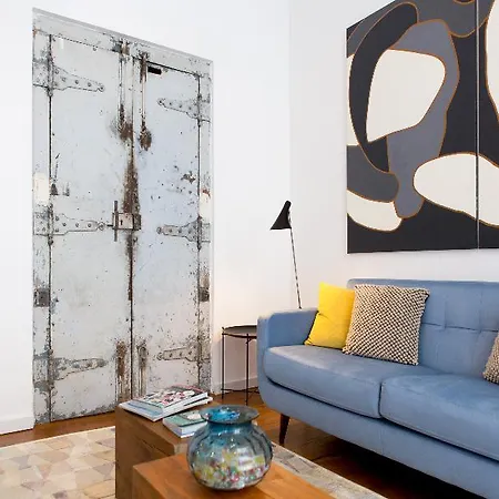 The 8 - Downtown Guest house Lisbon