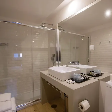 The 8 - Downtown Guest house 5*