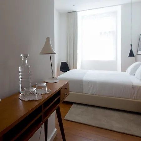 The 8 - Downtown Guest house