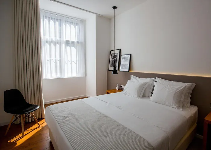 Pensión The 8 - Downtown 4*